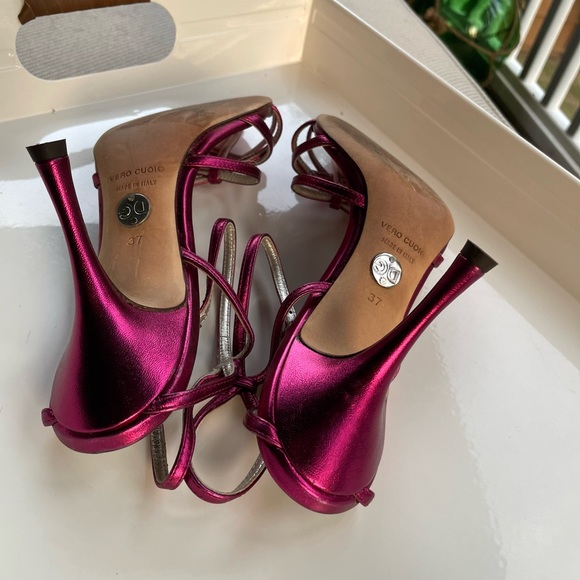 Dolce and Gabbana, metallic, fuchsia, leather high heels - Picture 4 of 7